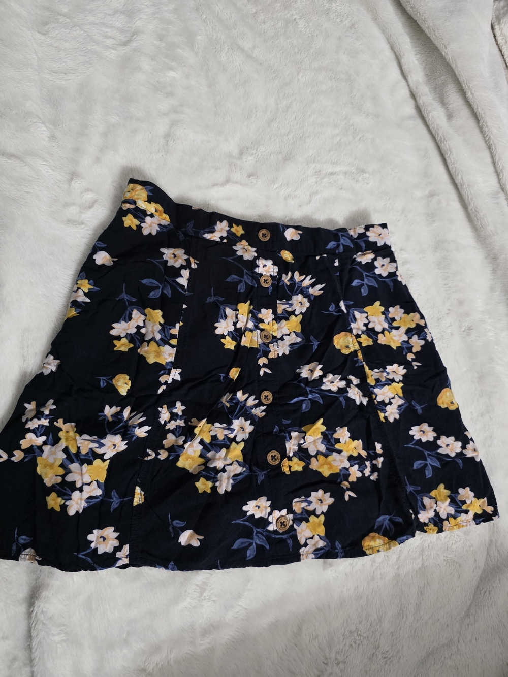 Garage Floral Button-Front Navy Mini Skirt - Yellow & White Flowers